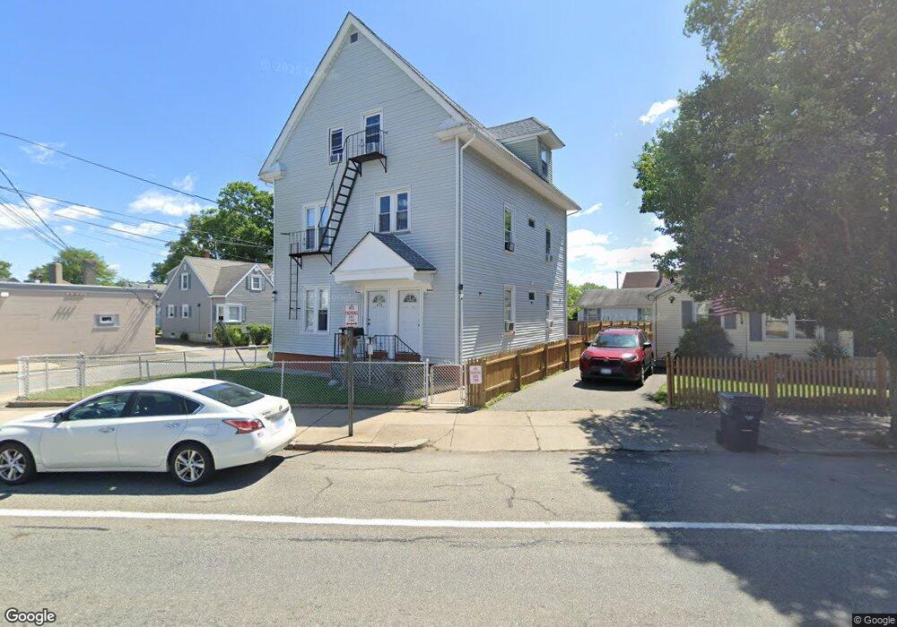 473 Smithfield Ave, Pawtucket, RI 02860 - photo 1