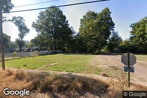 702 E Chestnut St, Charleston, MS 38921