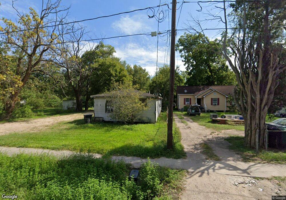 7208 Lavender St, Houston, TX 77016 - photo 1