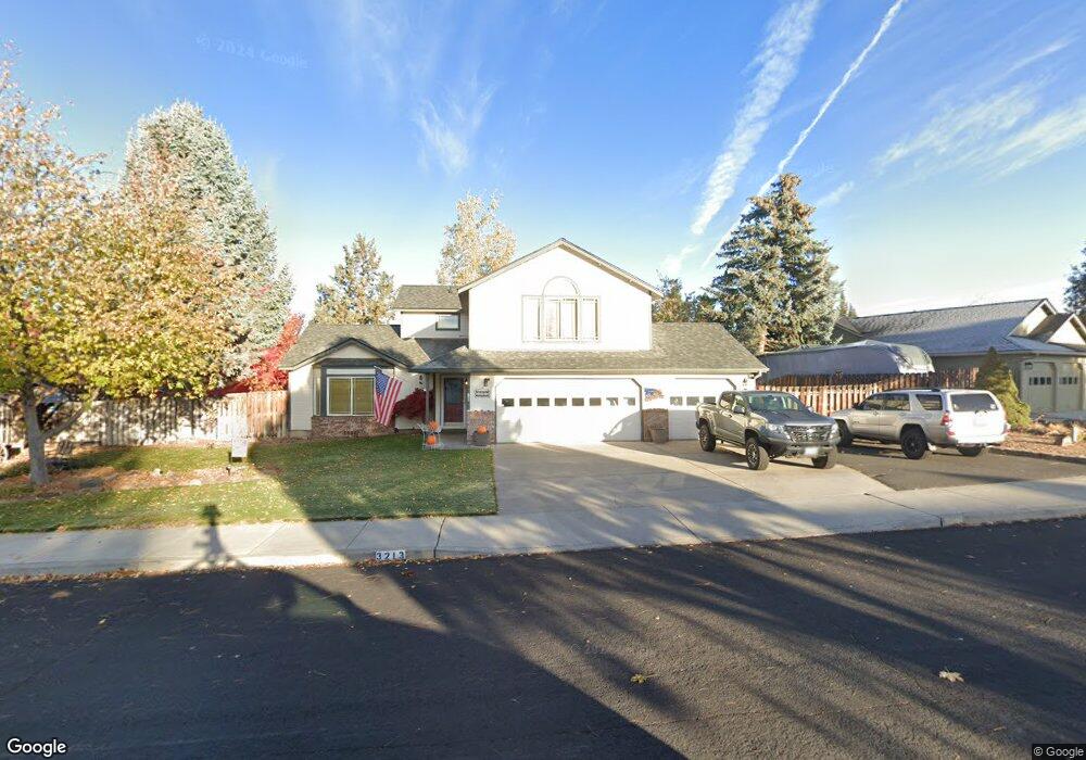 3213 SW 35th St, Redmond, OR 97756 - photo 1