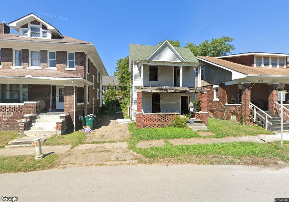 203 Hagood St, Moberly, MO 65270 - photo 1