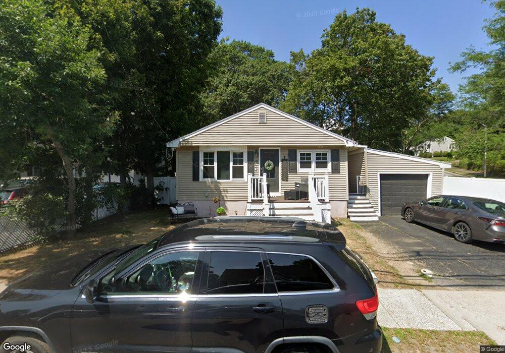 65 Bartholomew St, Peabody, MA 01960 - photo 1