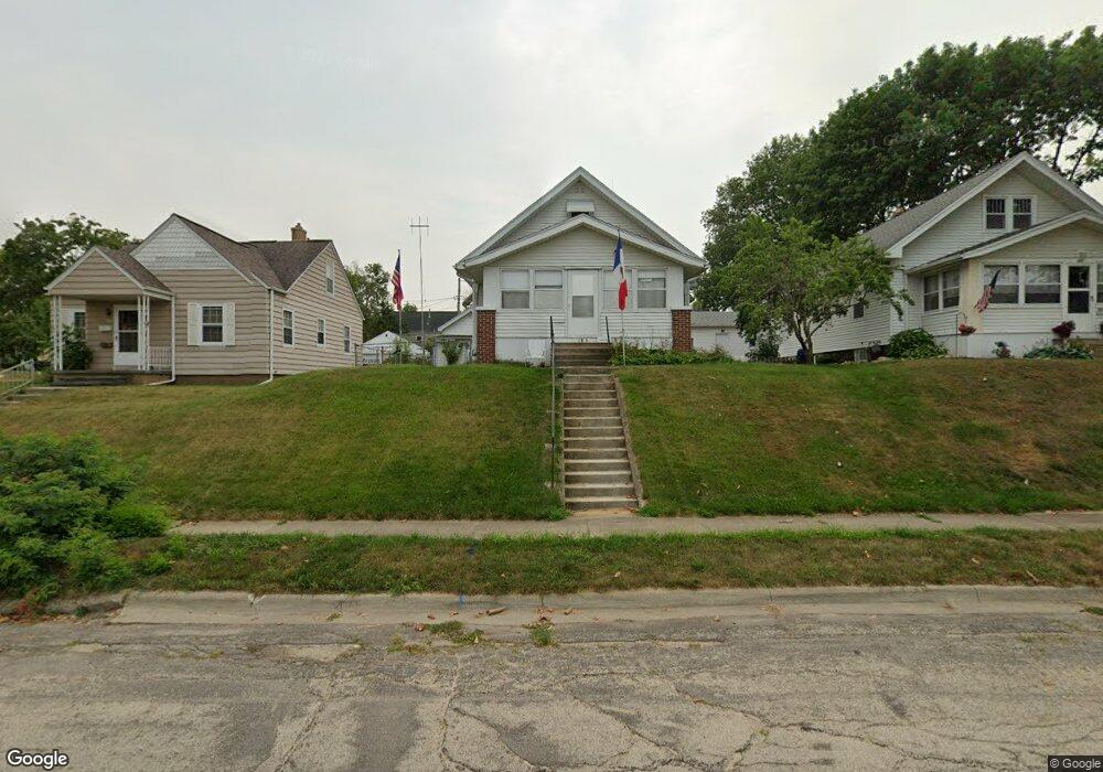 185 21st Ave SW, Cedar Rapids, IA 52404 - photo 1