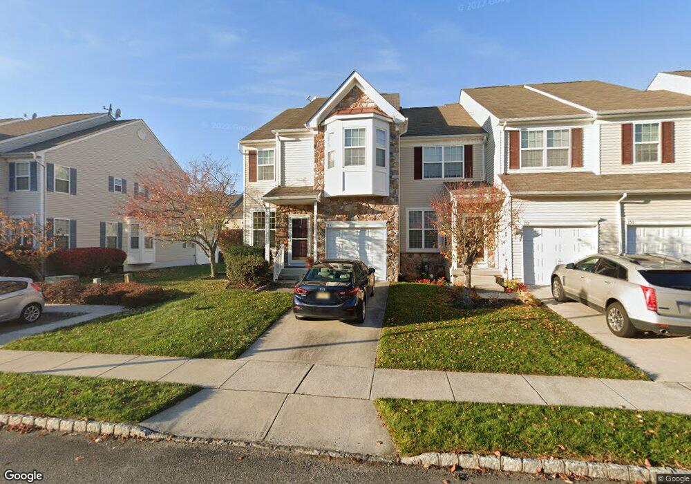 154 Chancellor Dr, Woodbury, NJ 08096 - photo 1