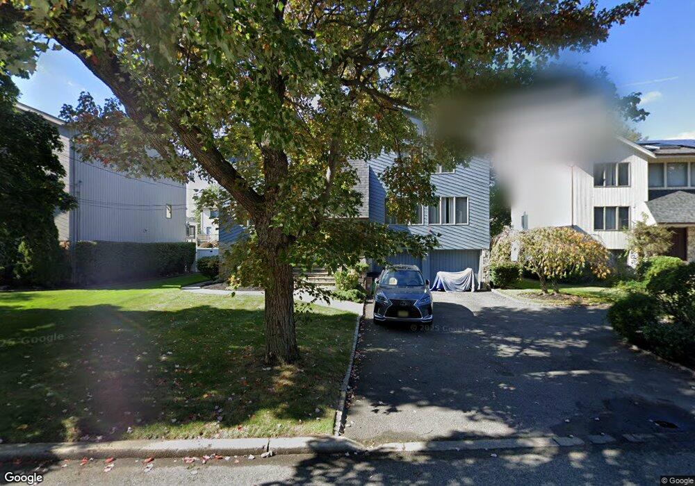 7 Hudson Terrace, Englewood Cliffs, NJ 07632 - photo 1