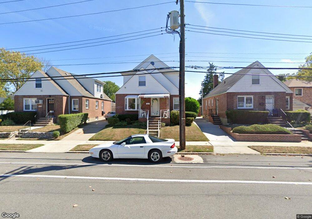 24716 82nd Ave, Bellerose, NY 11426 - photo 1