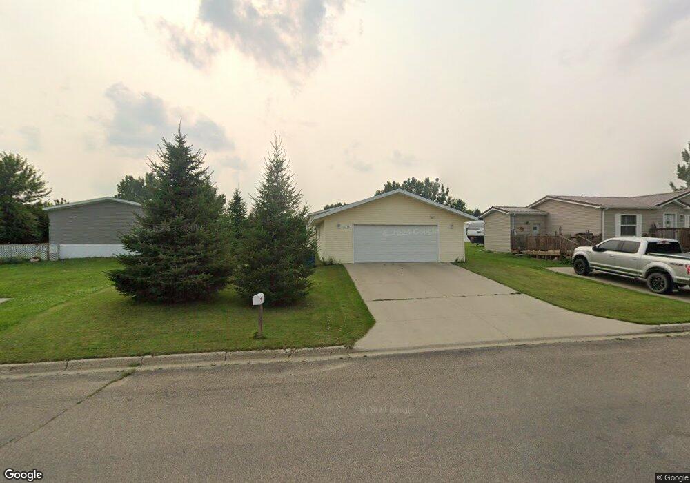 1210 14th Ave SW, Jamestown, ND 58401 - photo 1