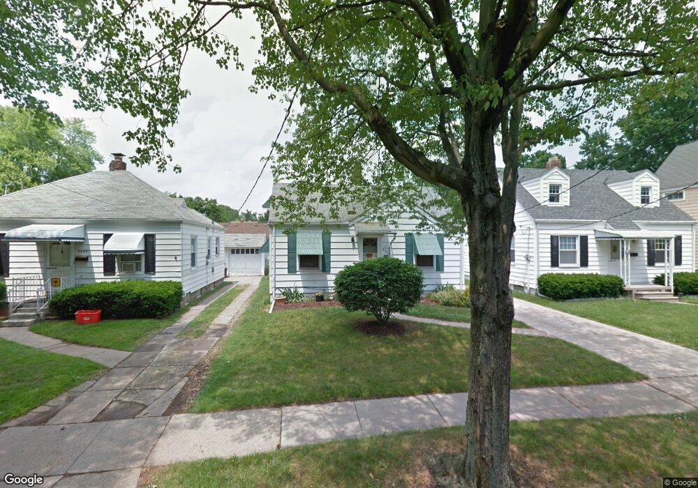 2048 Talbot St, Toledo, OH 43613 - photo 1