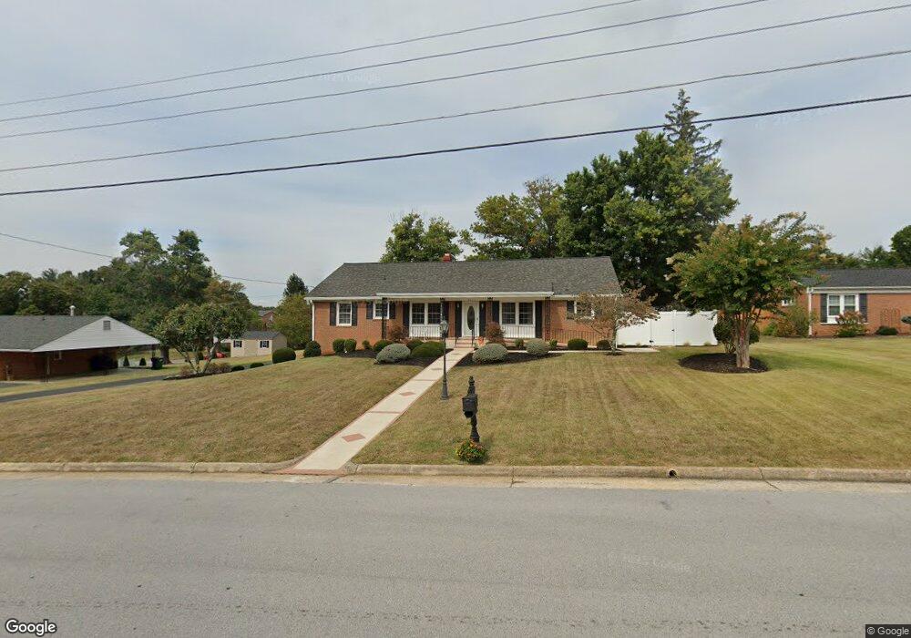 821 Kent Rd, Waynesboro, VA 22980 - photo 1