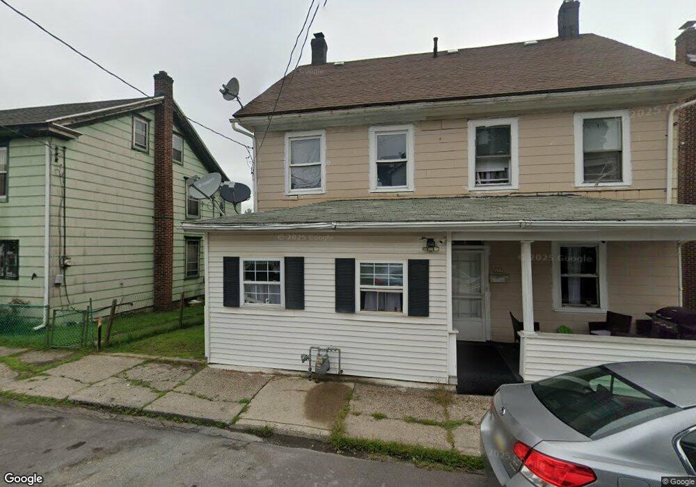 427 E Chestnut St, Hazleton, PA 18201 - photo 1
