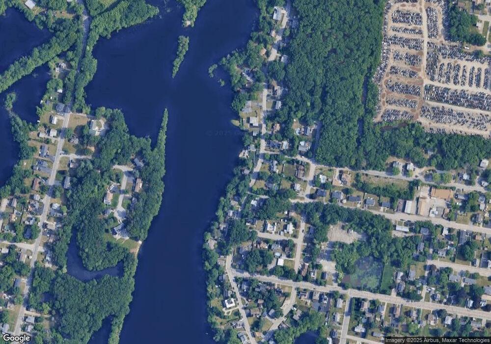 60 Edgewater Dr, Blackstone, MA 01504 - photo 1