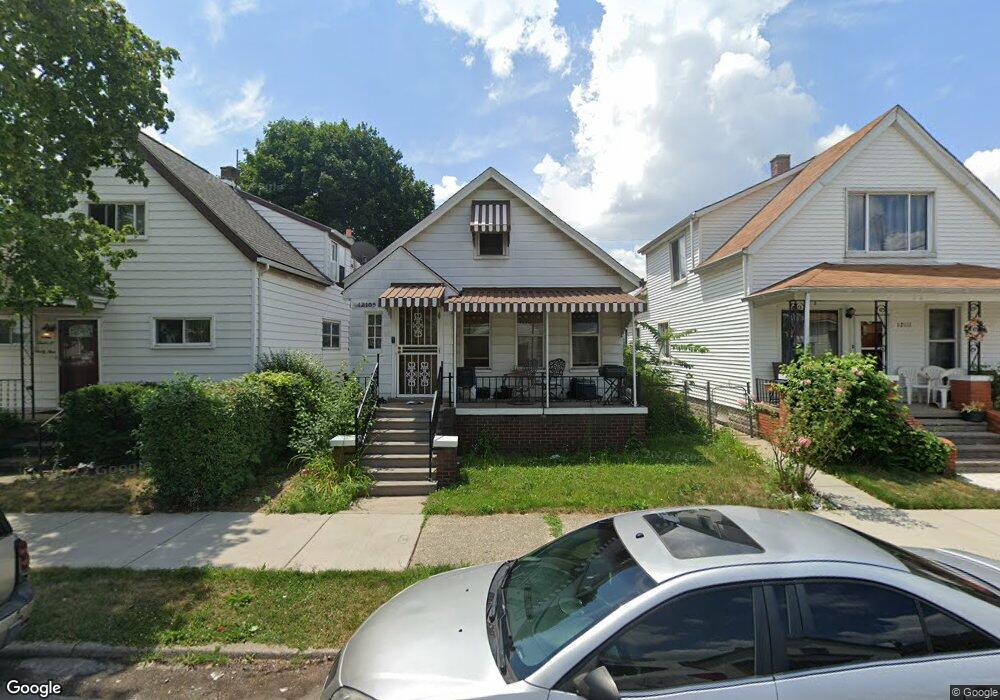 12105 Mitchell St, HamtraMcK, MI 48212 - photo 1
