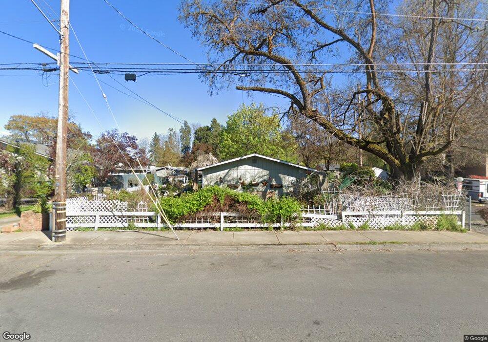 915 SE 8th St, Grants Pass, OR 97526 - photo 1