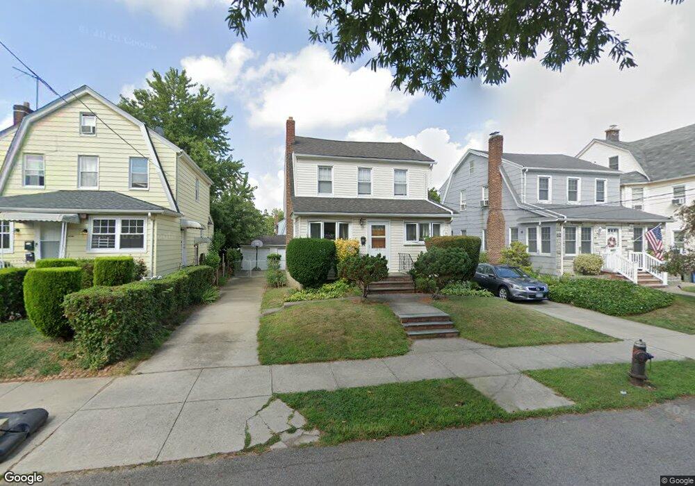 4356 169th St, Flushing, NY 11358 - photo 1