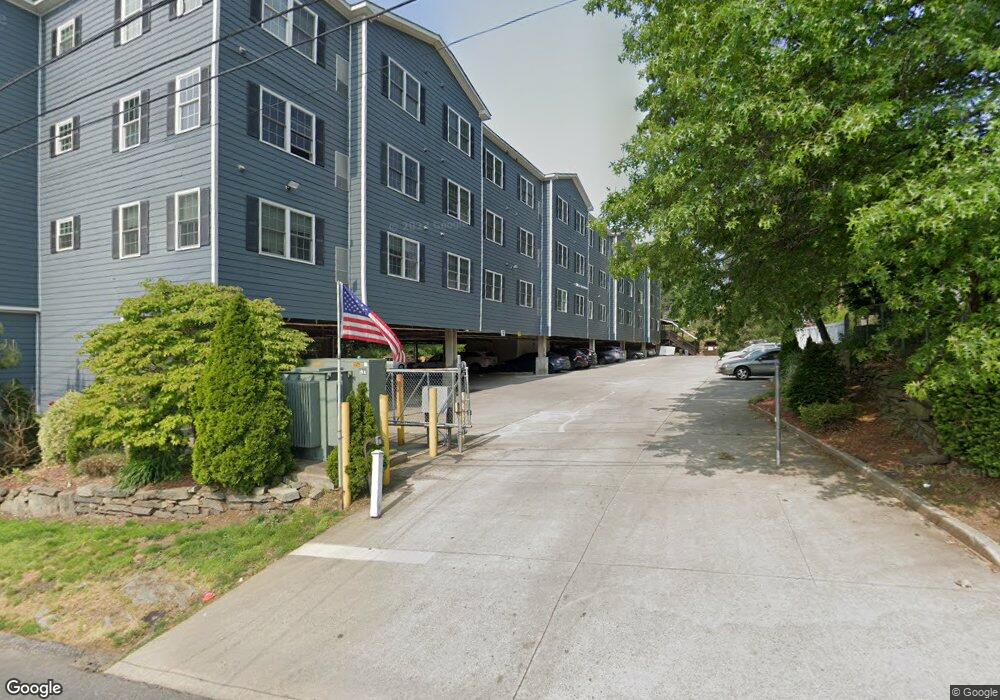 677 Sylvan #107 Ave unit 107, Bridgeport, CT 06606 - photo 1