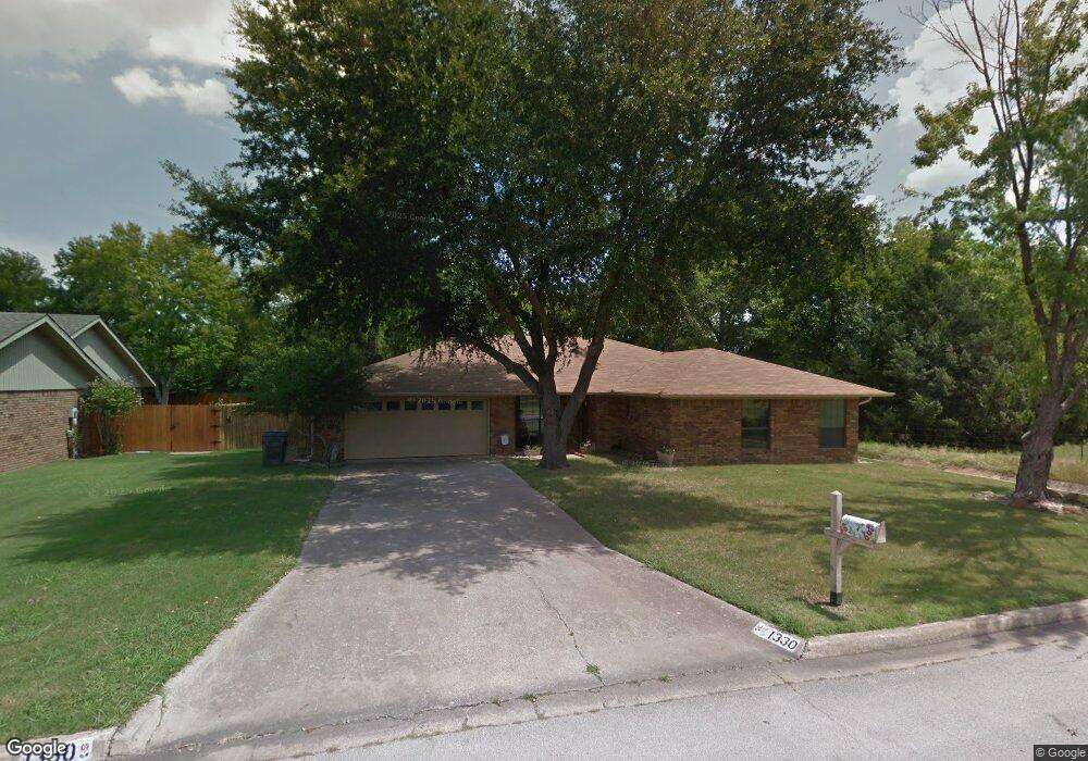 1330 Sunny Ln, Ardmore, OK 73401 - photo 1