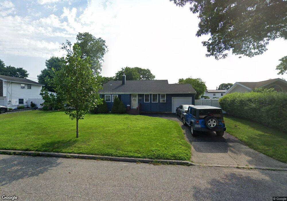 3009 Acorn Ave, Medford, NY 11763 - photo 1