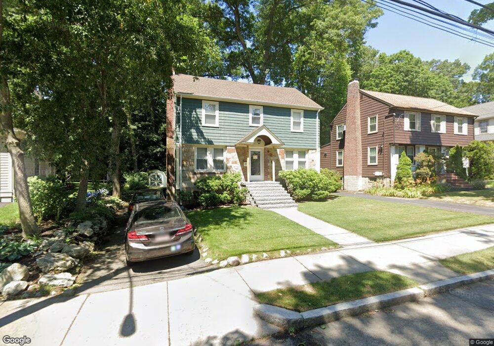 207 Woodcliff Rd, Newton Highlands, MA 02461 - photo 1