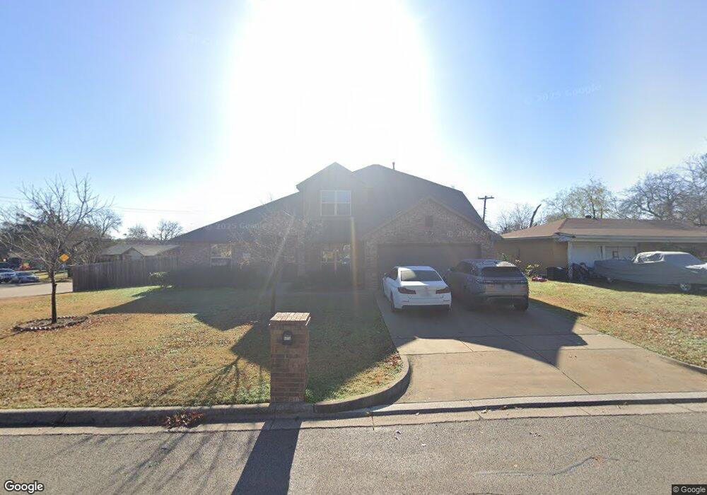 8216 Jerrie jo Dr, North Richland Hills, TX 76180 - photo 1