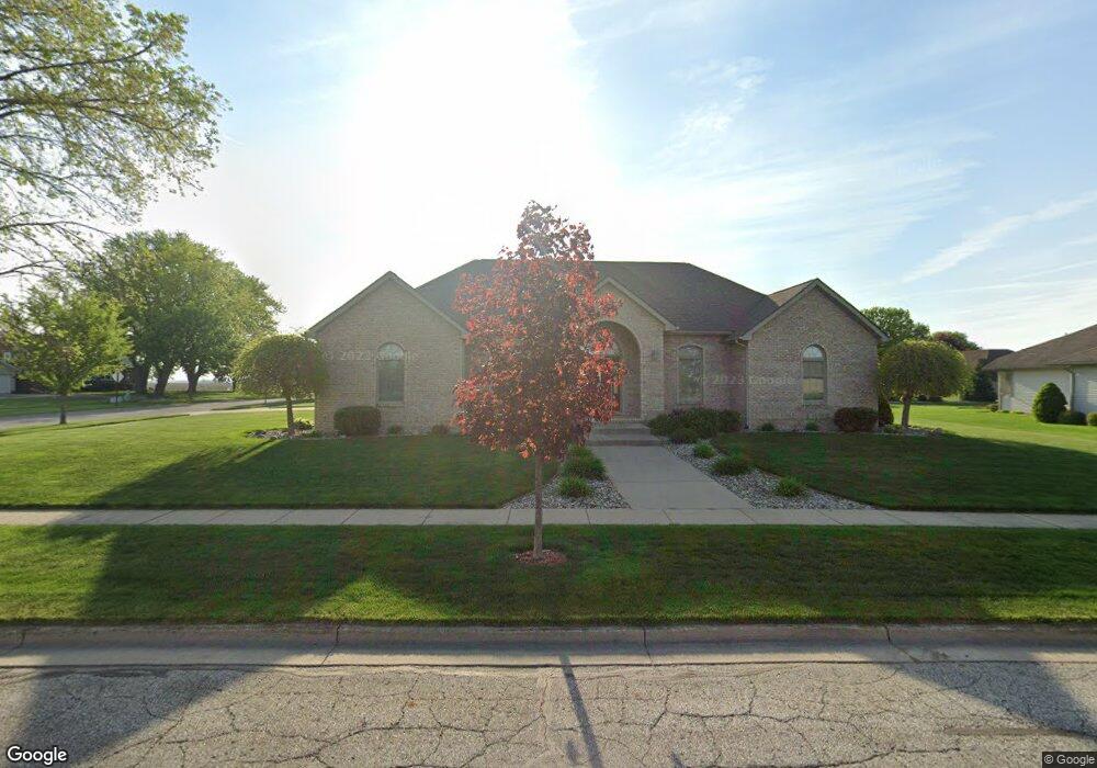 469 Wickson Dr, Frankenmuth, MI 48734 - photo 1