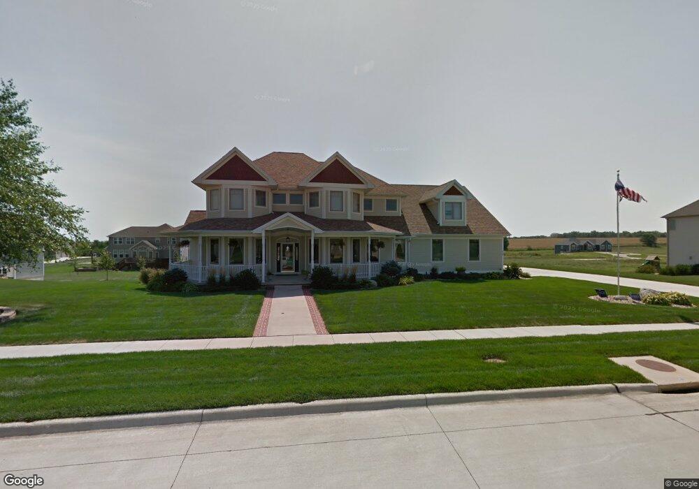 3122 Pendleton Dr, Cedar Falls, IA 50613 - photo 1