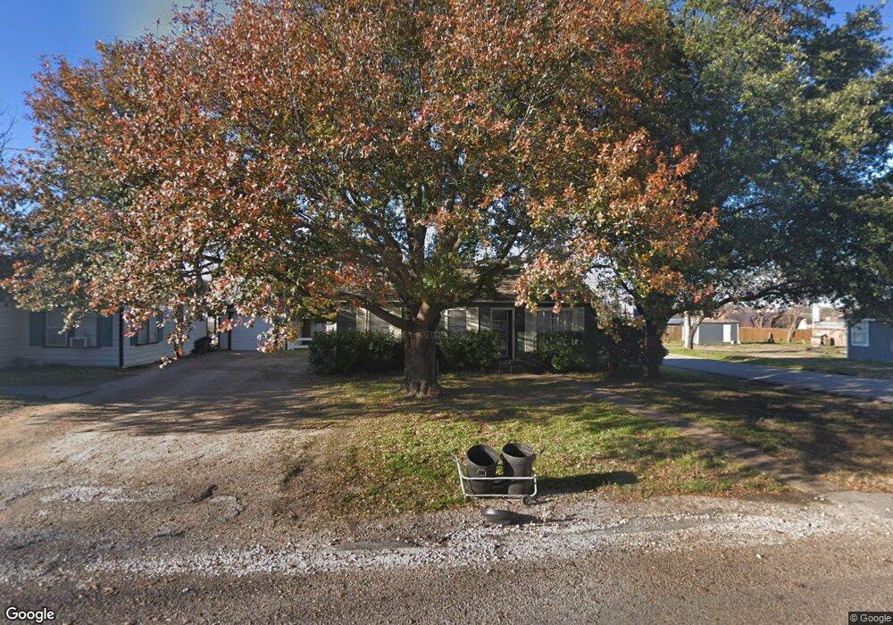 808 E Crockett St, Ennis, TX 75119 - photo 1