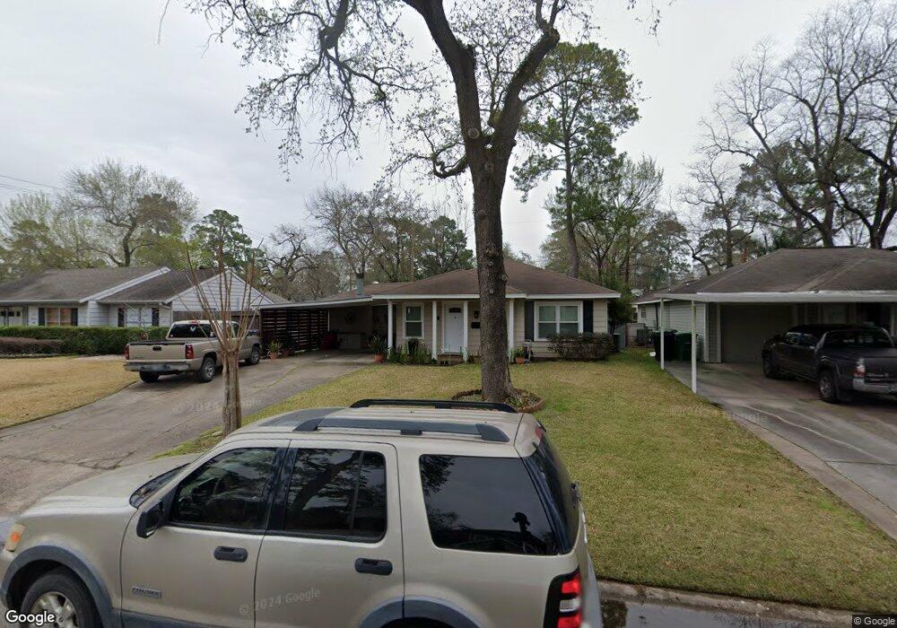 1746 Viking Dr, Houston, TX 77018 - photo 1
