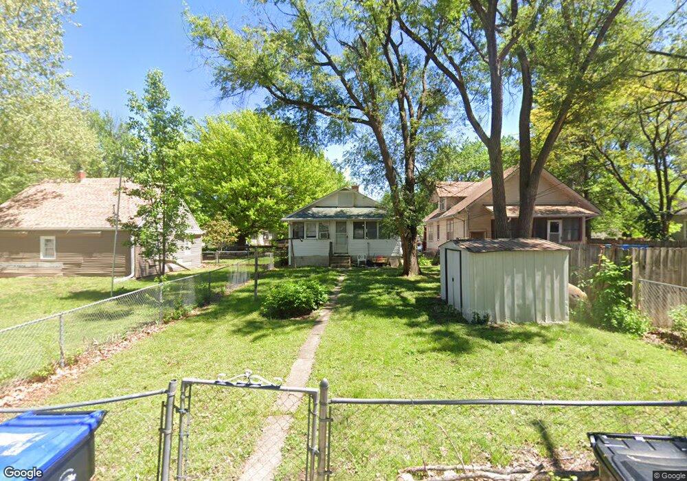 1183 SW Wayne Ave, Topeka, KS 66604 - photo 1