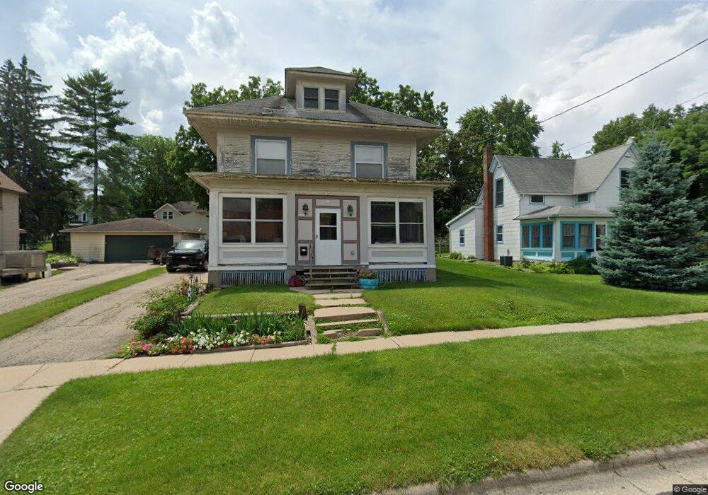 146 Washington St, Oregon, WI 53575 - photo 1