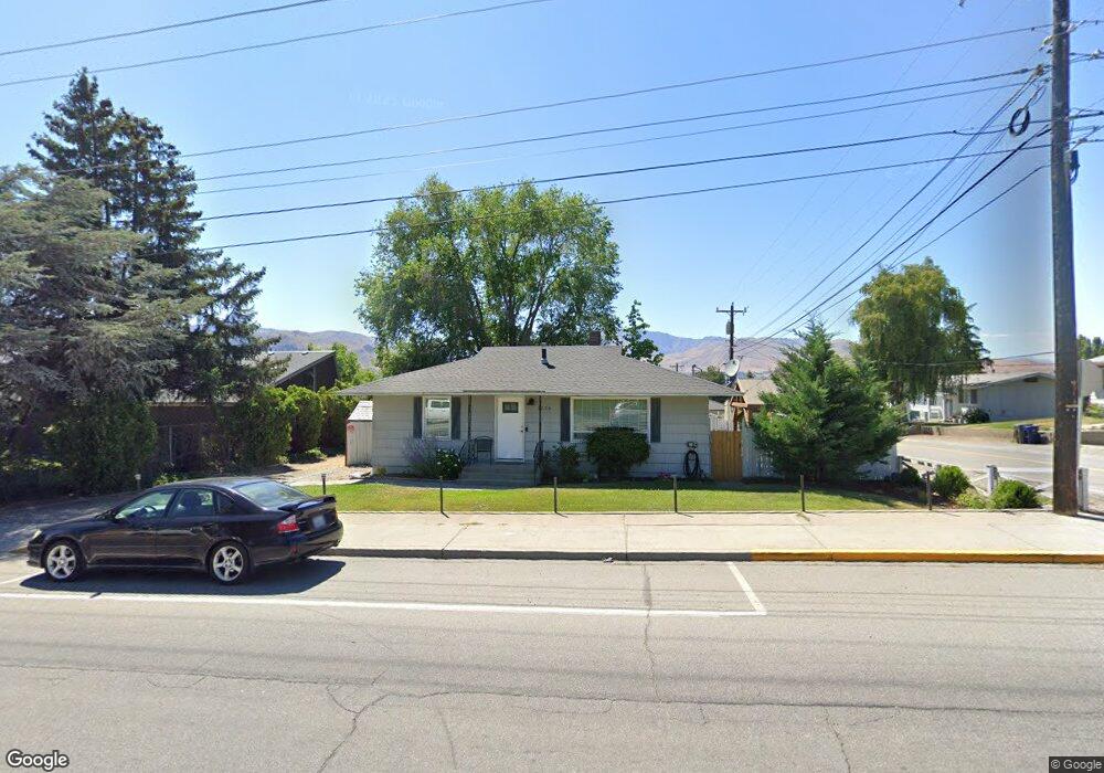 1226 N Baker Ave, East Wenatchee, WA 98802 - photo 1