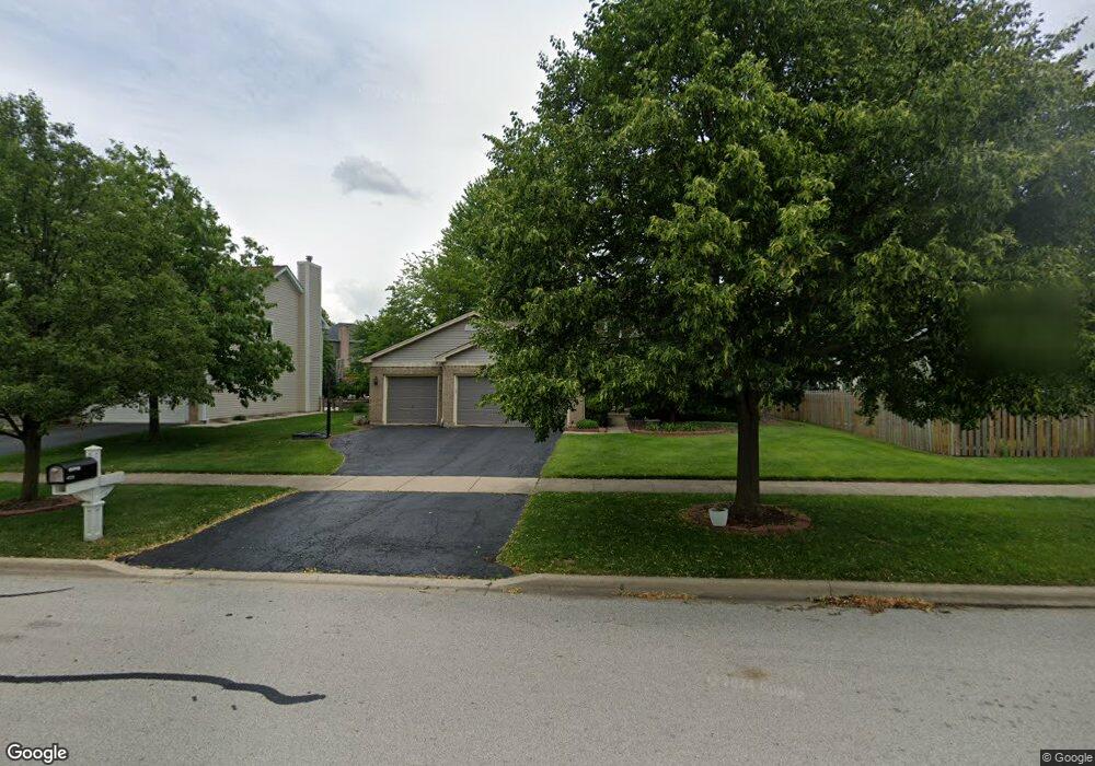 4724 Thatcher Dr, Naperville, IL 60564 - photo 1