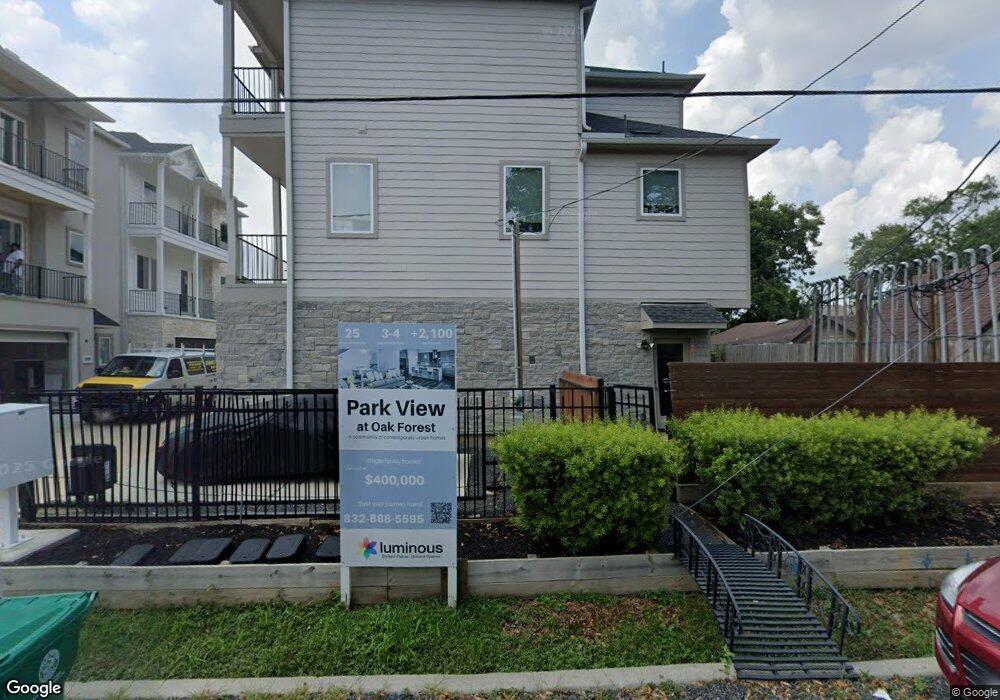 1418 W 34th 1/2 St, Houston, TX 77018 - photo 1