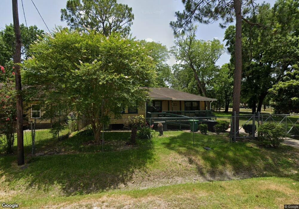 953 Marcolin St, Houston, TX 77088 - photo 1