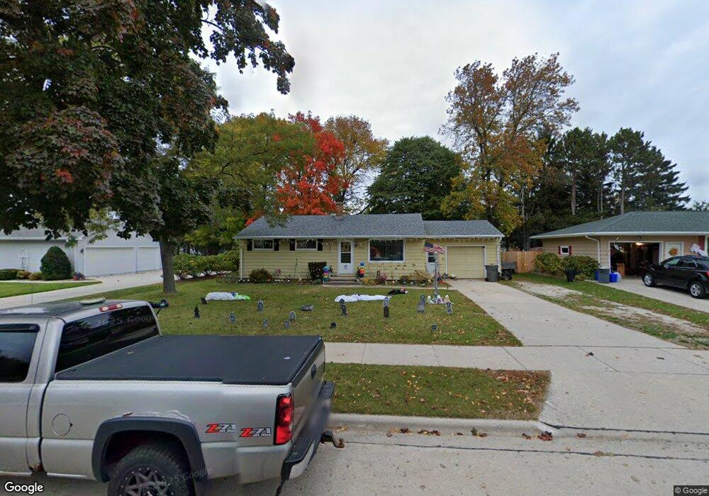 2520 38th St, Two Rivers, WI 54241 - photo 1