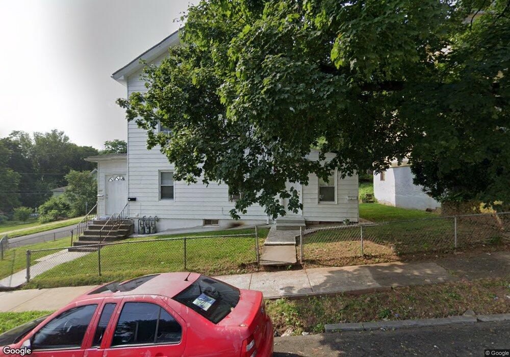 145 Pleasant St unit 3, New Britain, CT 06051 - photo 1