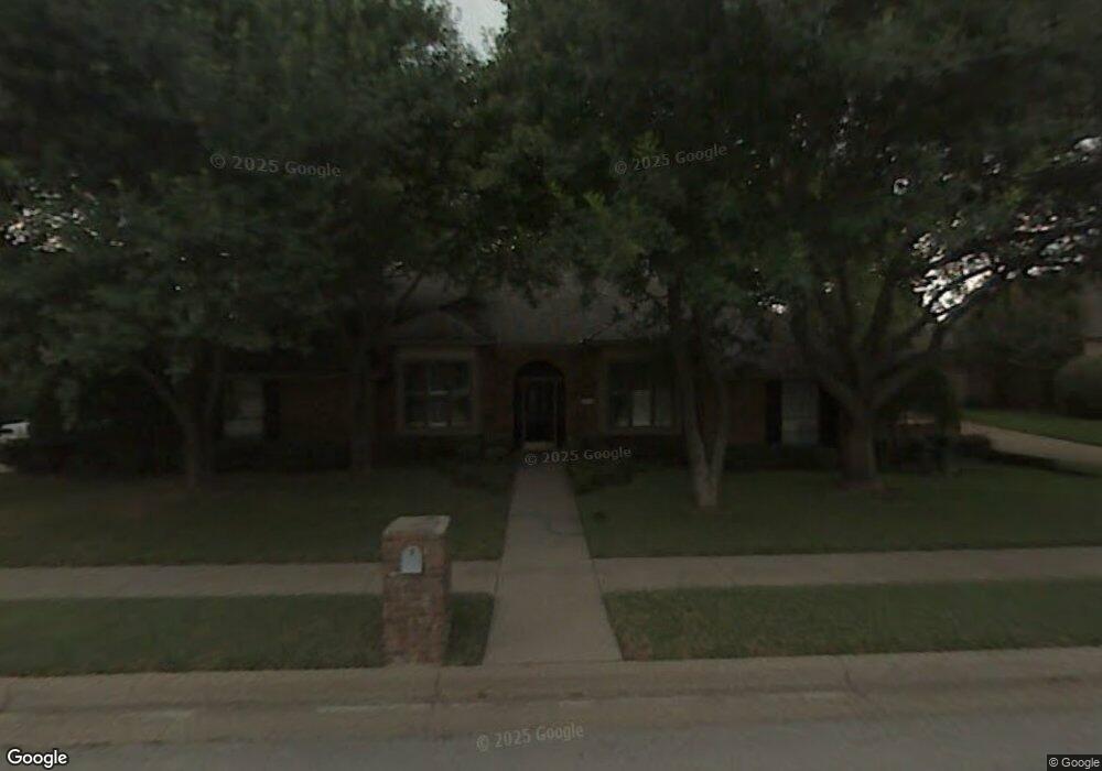 1113 Hidden Oaks Dr, Bedford, TX 76022 - photo 1