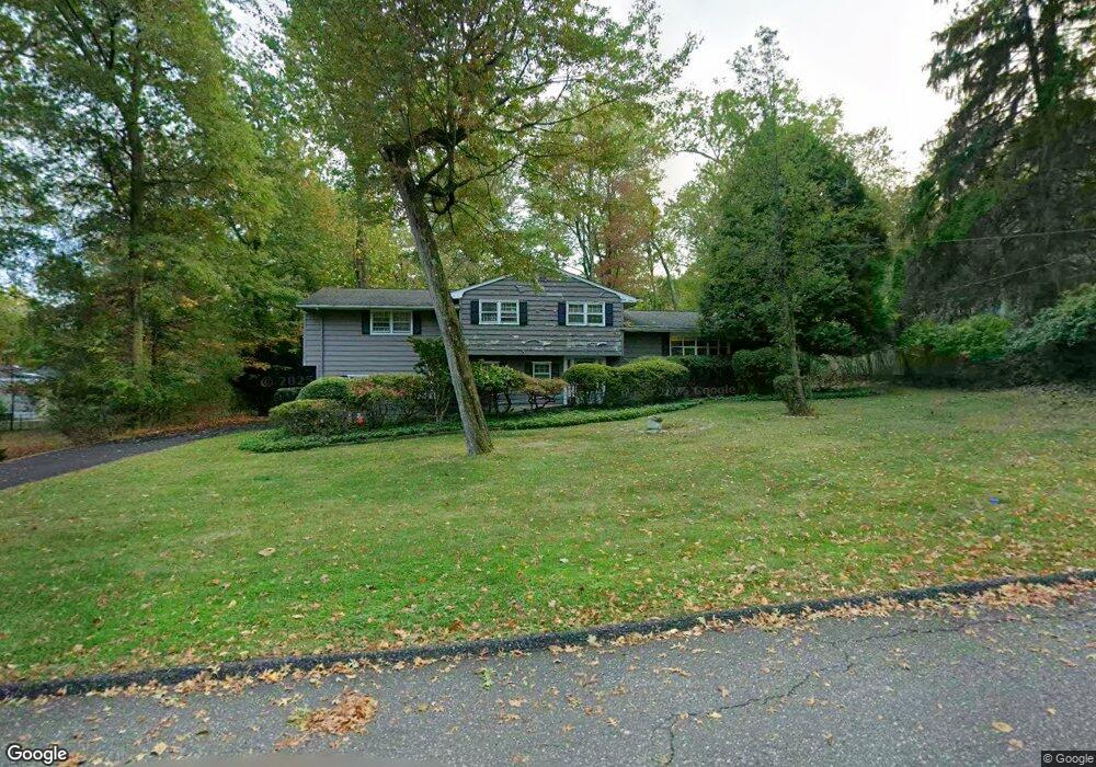 9 Rosewood Dr, New City, NY 10956 - photo 1