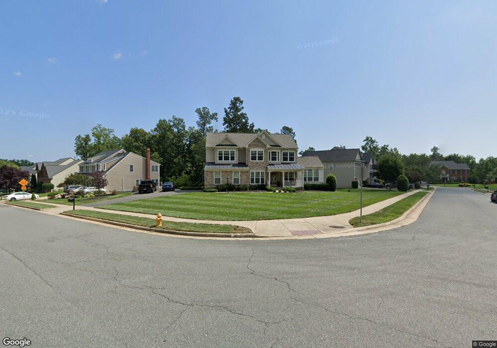 3724 Stonewall Manor Dr, Triangle, VA 22172 - photo 1