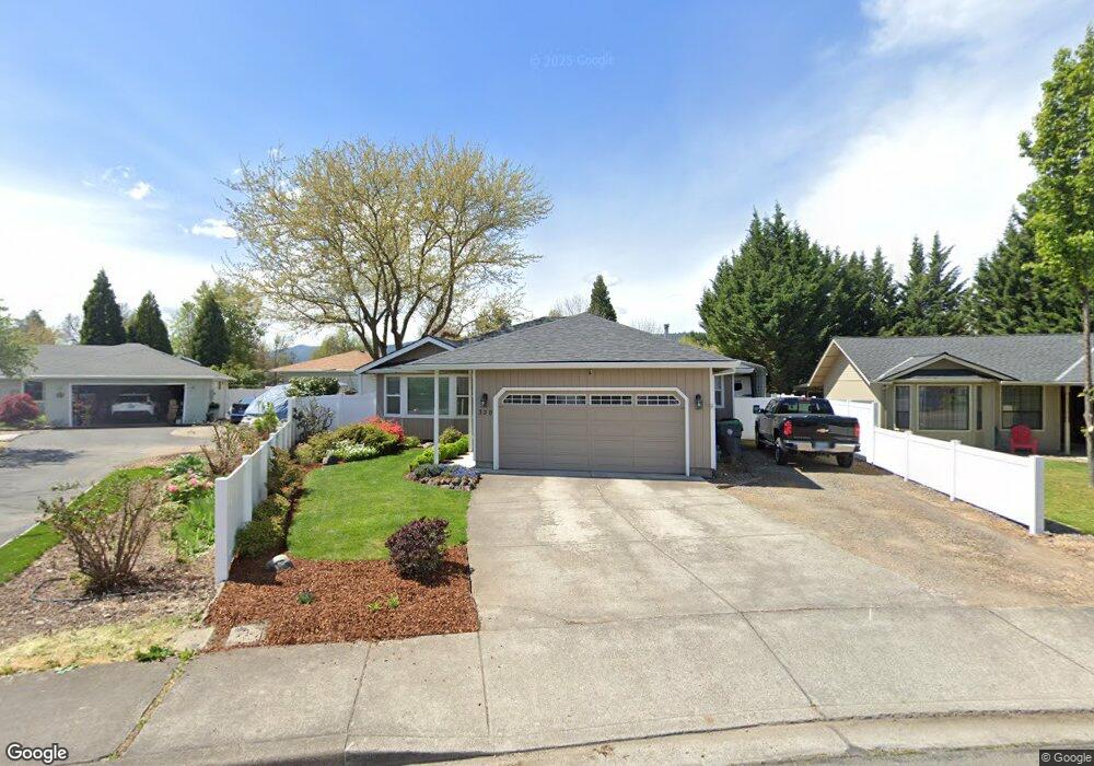 330 Joseph St, Central Point, OR 97502 - photo 1