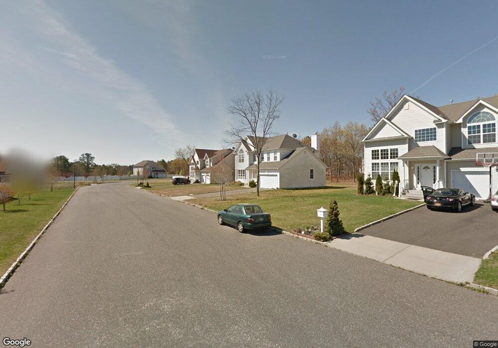 39 Bloomington St, Medford, NY 11763 - photo 1