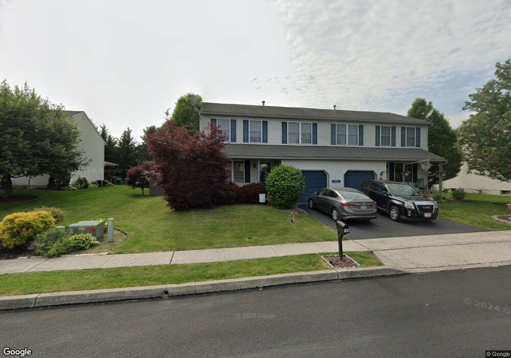 154 Bainbridge Cir, Reading, PA 19608 - photo 1