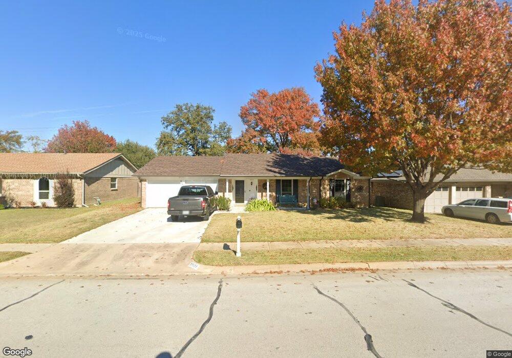1937 Schumac Ln, Bedford, TX 76022 - photo 1