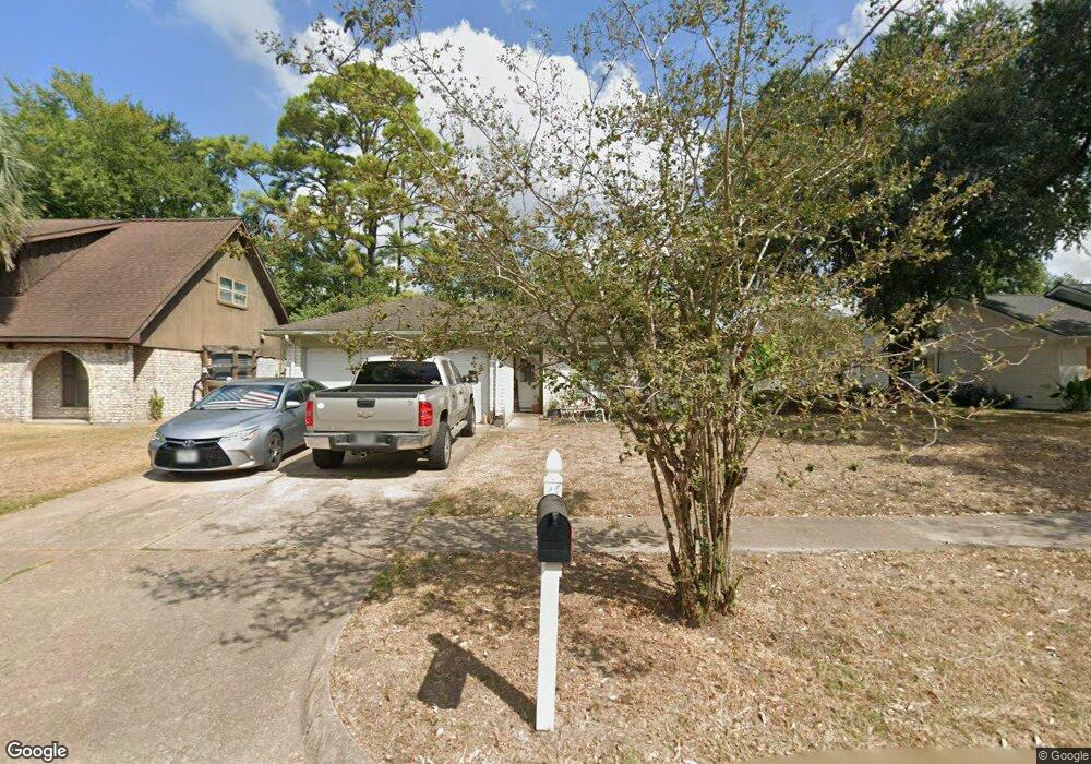 7431 Tall Pines Dr, Houston, TX 77088 - photo 1