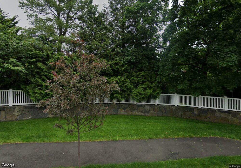 73 Weaver St unit 19, Greenwich, CT 06831 - photo 1