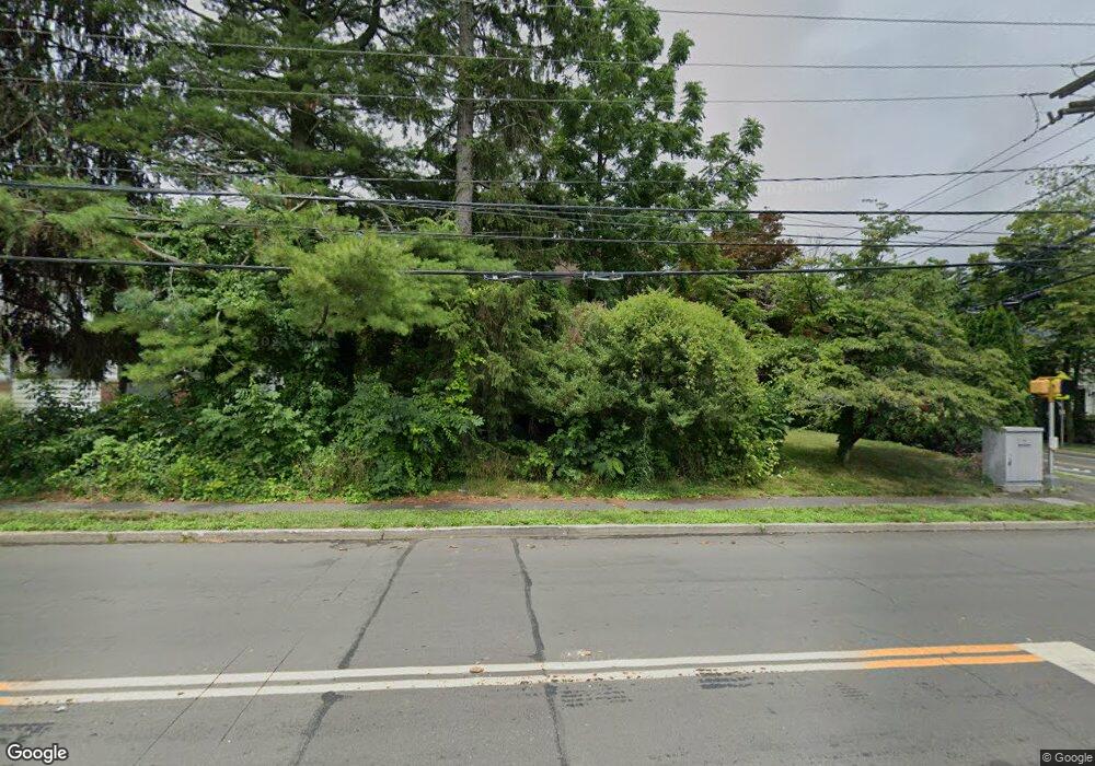 325 Flax Hill Rd, Norwalk, CT 06854 - photo 1