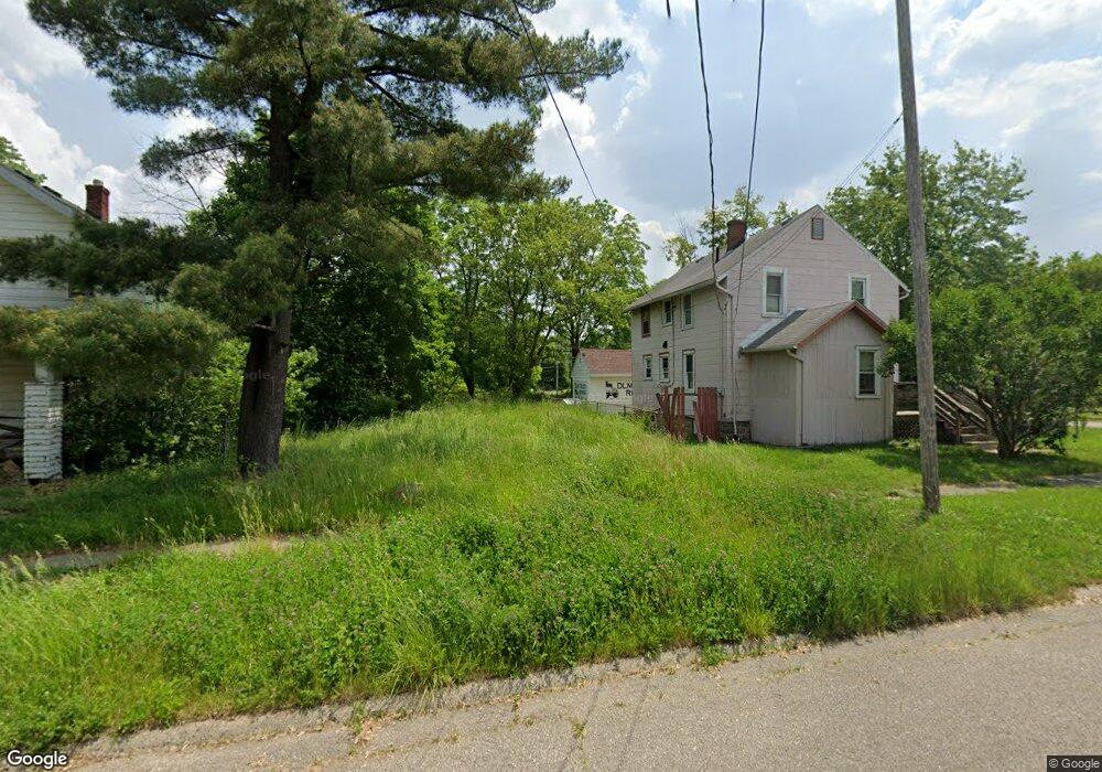 943 Knapp Ave, Flint, MI 48503 - photo 1