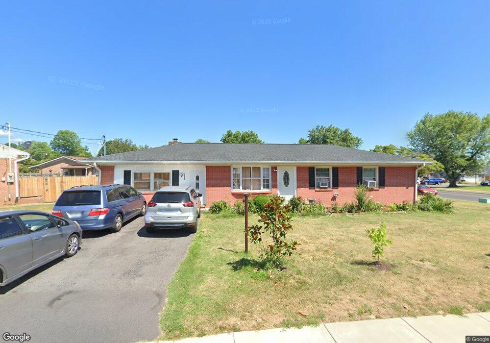 303 Wentworth Dr, Winchester, VA 22601 - photo 1