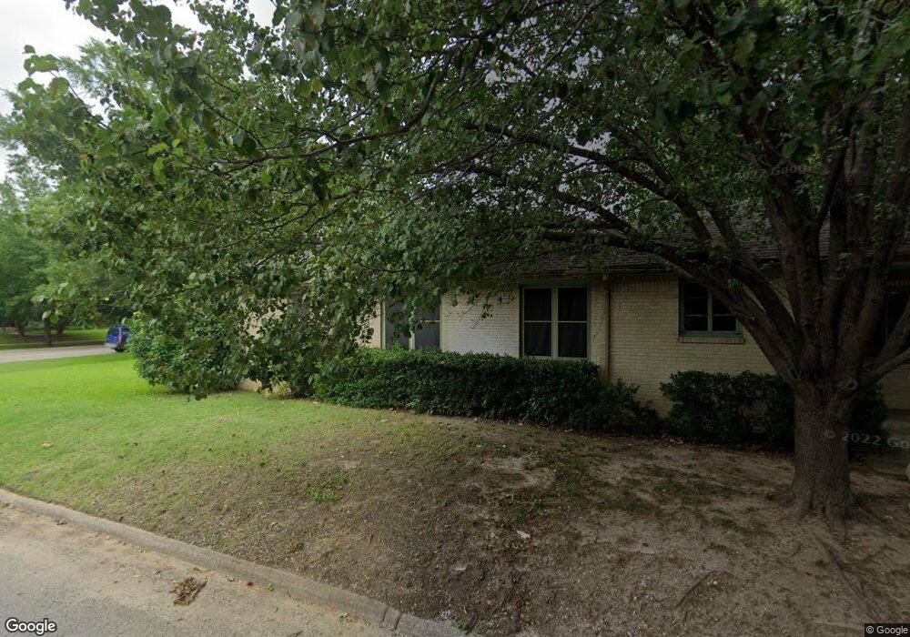 1024 Stanley St SW, Ardmore, OK 73401 - photo 1