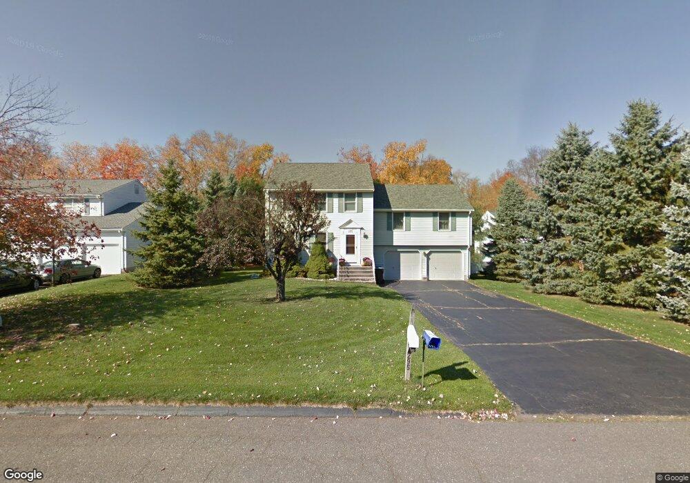 295 E Opal Dr, Glastonbury, CT 06033 - photo 1