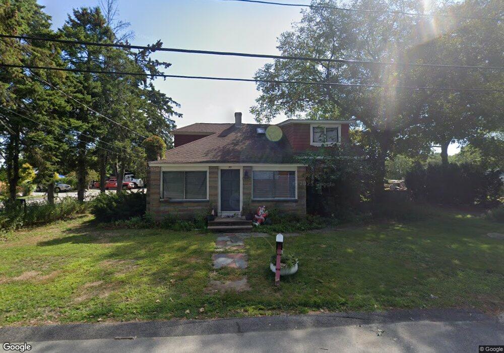 38 Evergreen Ave, Warwick, RI 02888 - photo 1